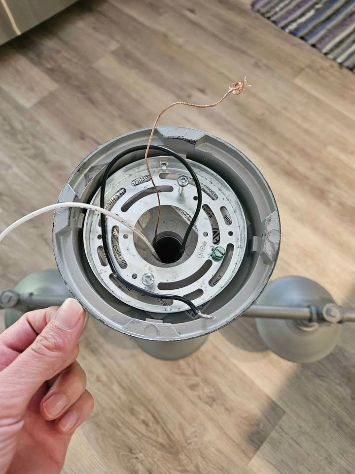 Chandelier / Ceiling Light Fixture - photo 4