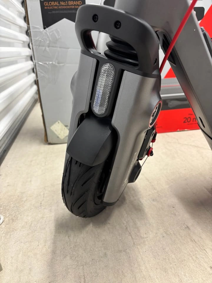 BRAND NEW Segway F3 Pro Electric Scooter - ONLY $800! - photo 2