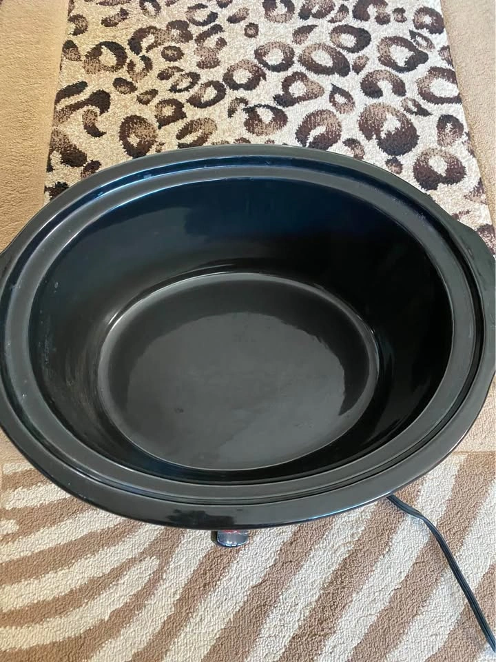 Crock Pot Slow Cooker - photo 3