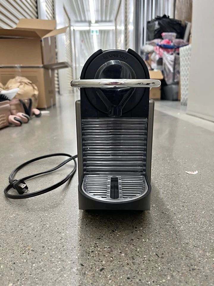 Nespresso Coffee Machine – Excellent Condition