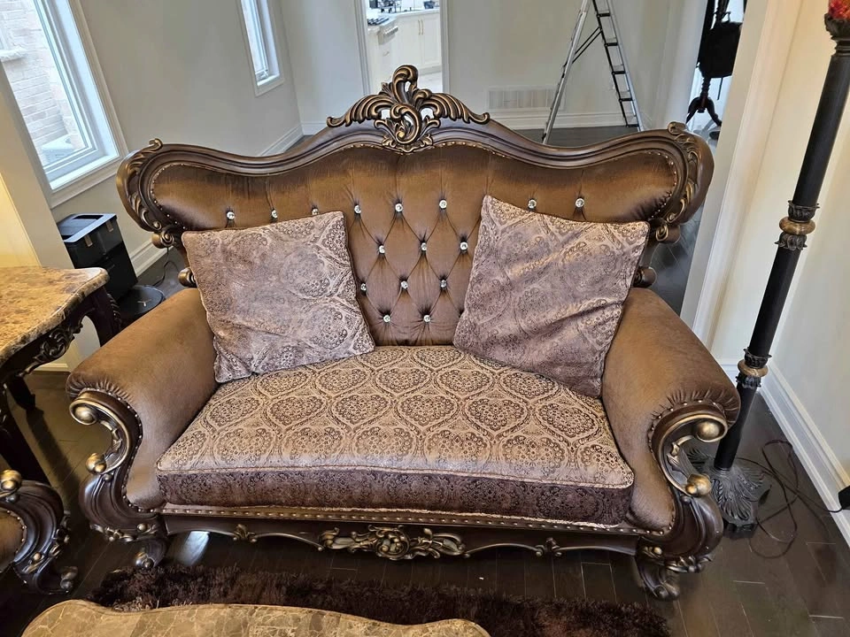 Luxury 3-Piece Sofa Set + 3 Marble Tables – Must See!