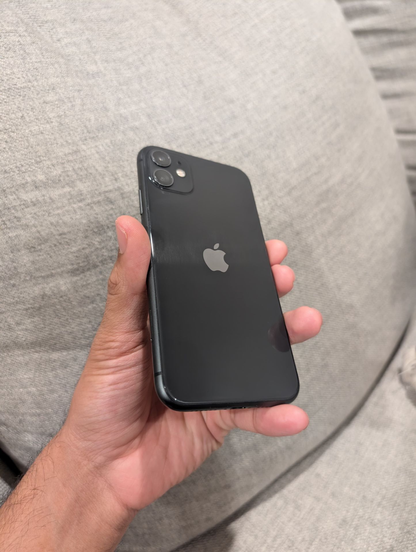 Iphone 11 Unlocked - photo 2