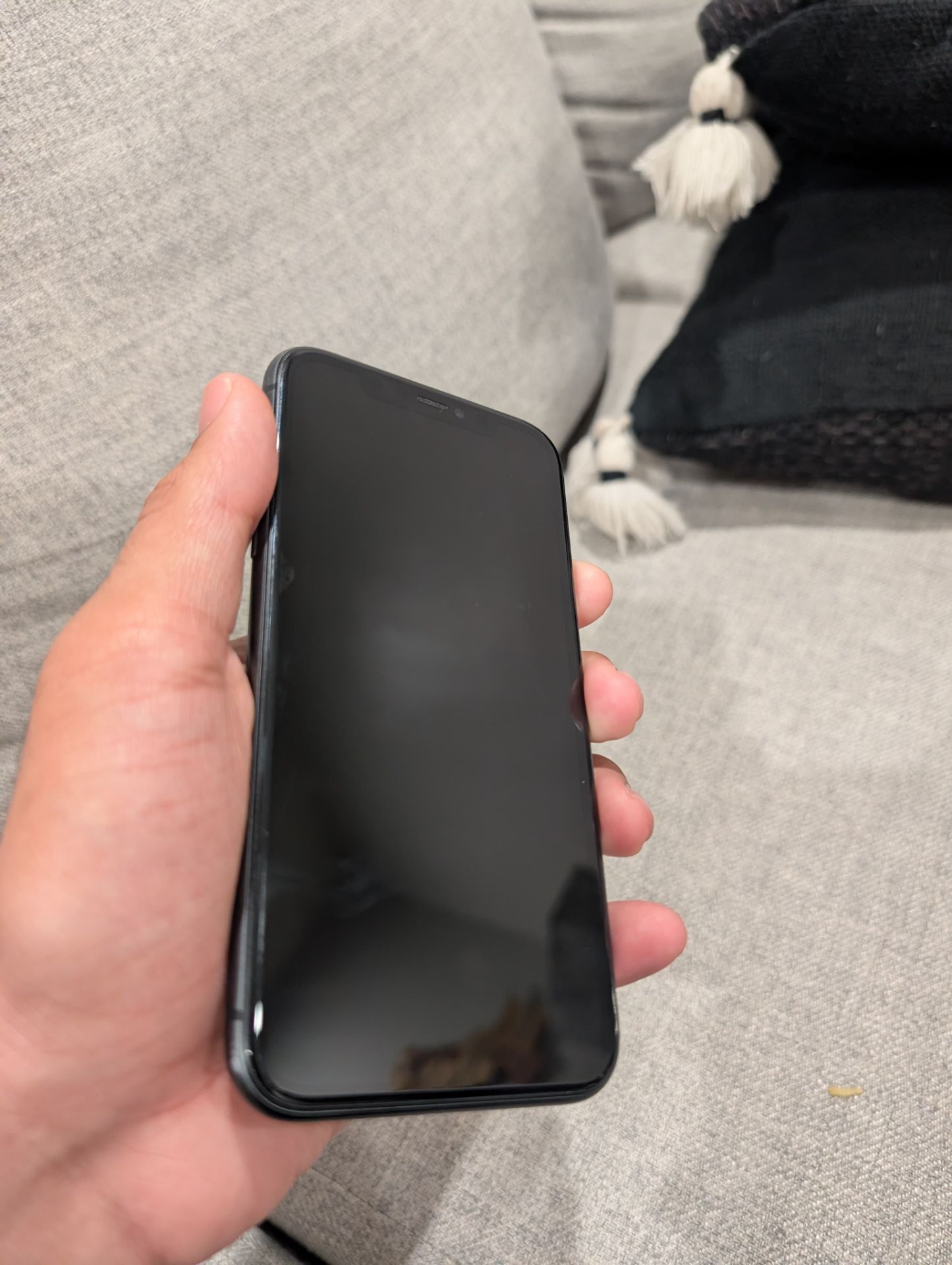 Iphone 11 Unlocked - photo 3