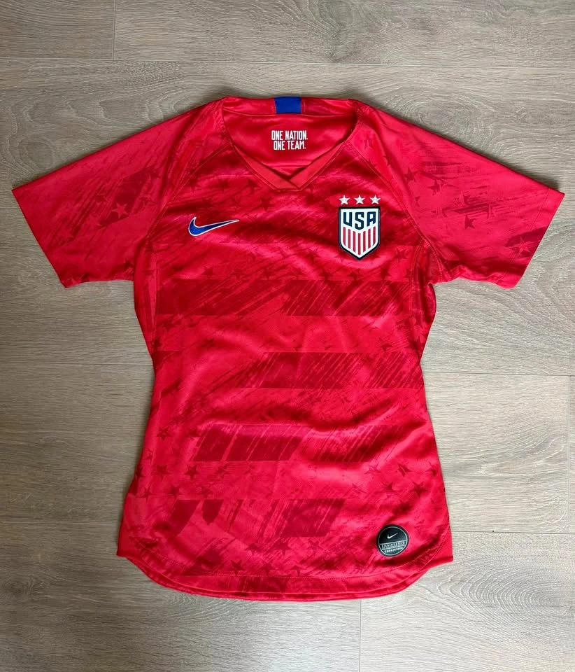 Nike Team USA Women’s Soccer Jersey - Size S