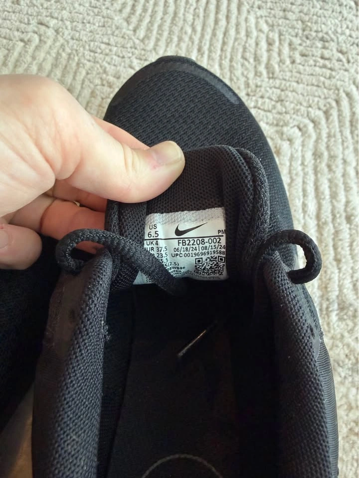 Women’s Nike Revolution 7 Triple Black Running Shoes - Size 6.5 - photo 4