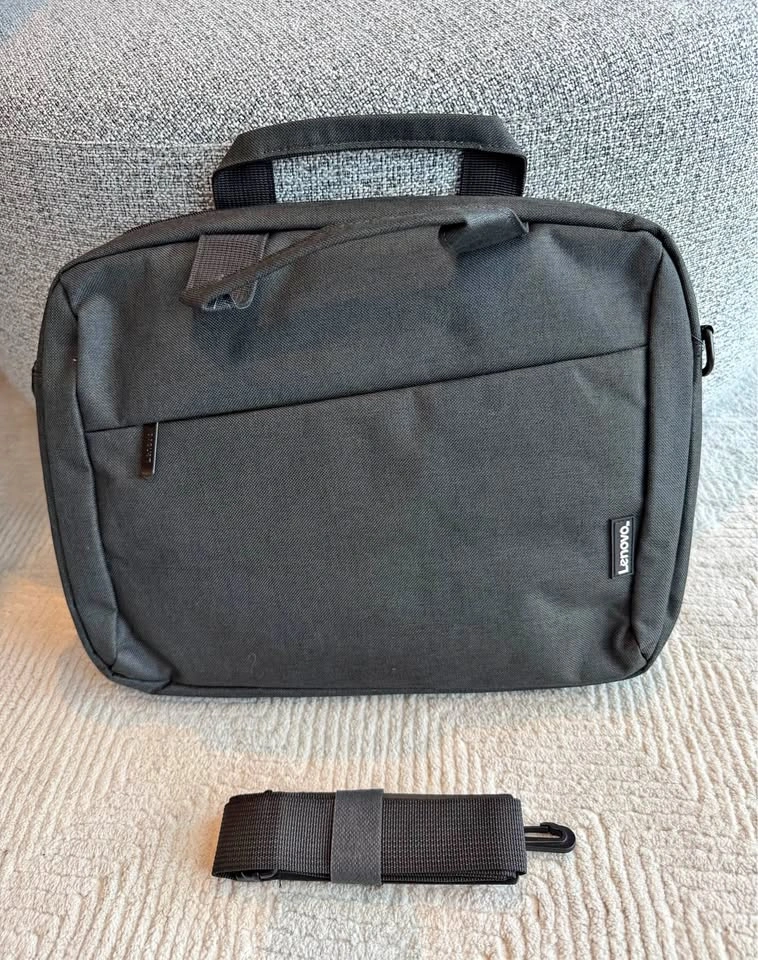 Lenovo Laptop Pouch / 15.6” Black Carrying Case