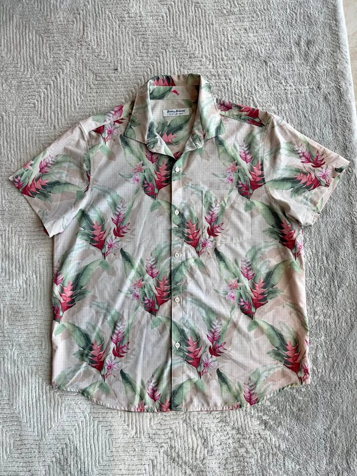 Tommy Bahama Men’s IslandZone Floral Hawaiian Shirt - Size Large