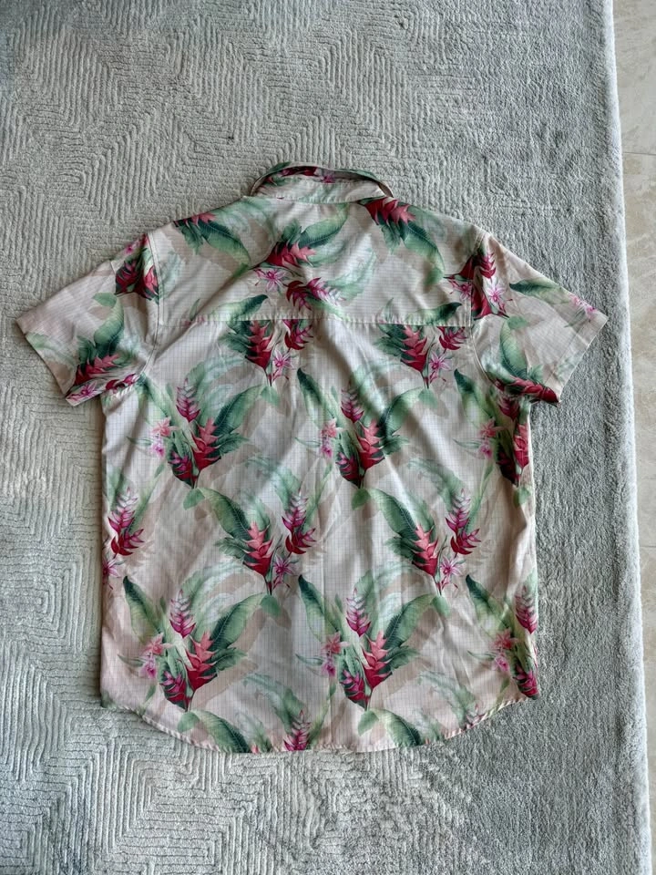 Tommy Bahama Men’s IslandZone Floral Hawaiian Shirt - Size Large - photo 4