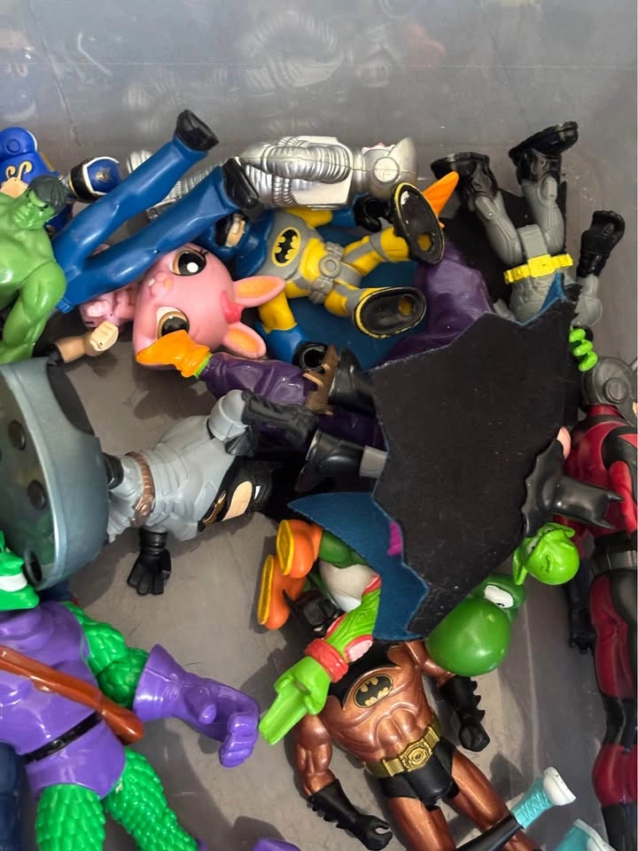 Action Figure Lot - Marvel, DC, Dragon Ball Z, Pokemon & More - photo 3