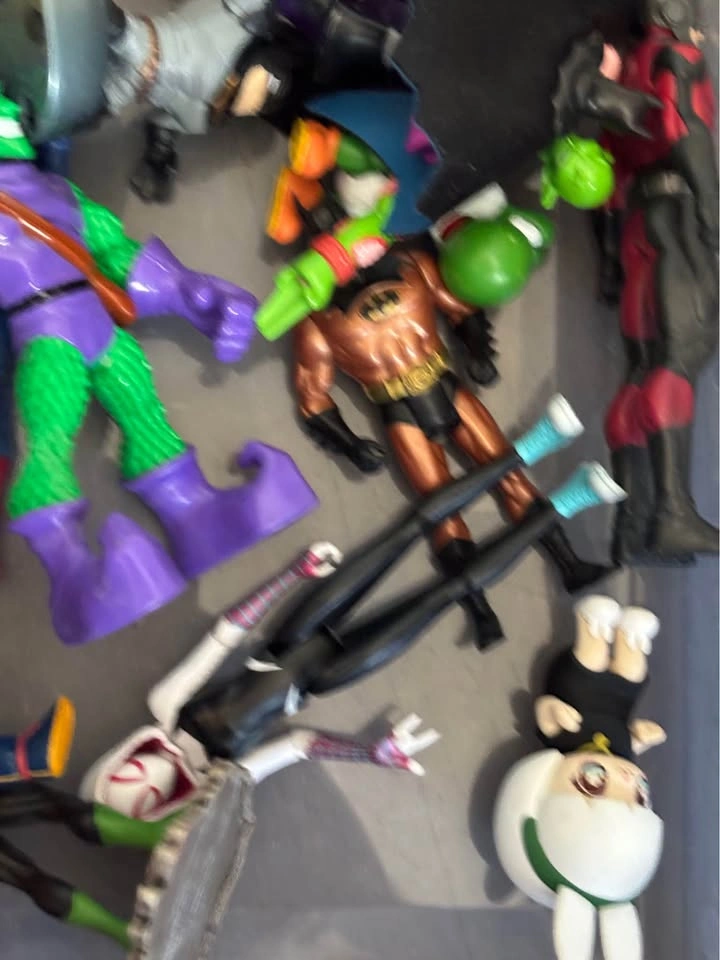 Action Figure Lot - Marvel, DC, Dragon Ball Z, Pokemon & More - photo 4