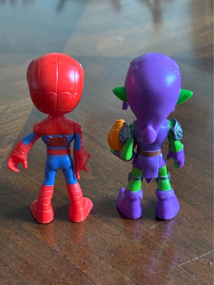 Marvel Hasbro Spider-Man Green Goblin Action Figures - photo 2