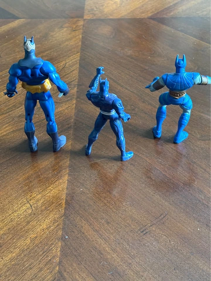 Batman Action Figures Set of 3 - photo 2