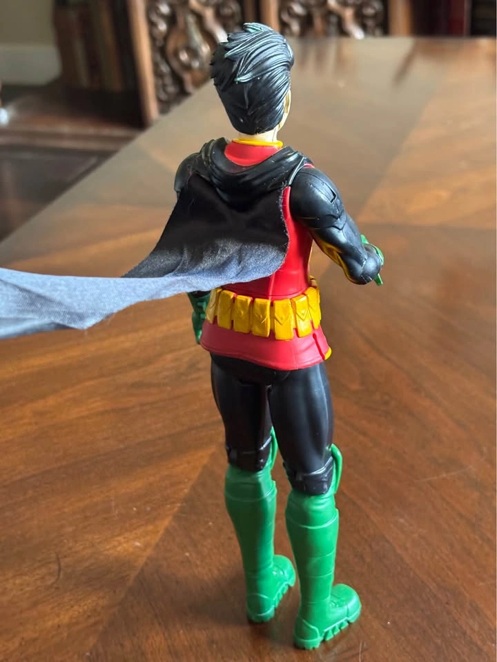 Robin Action Figure - photo 3