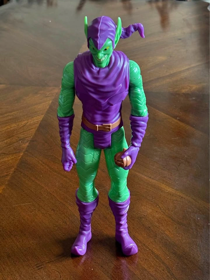 Marvel Hasbro 2022 Green Goblin Action Figure