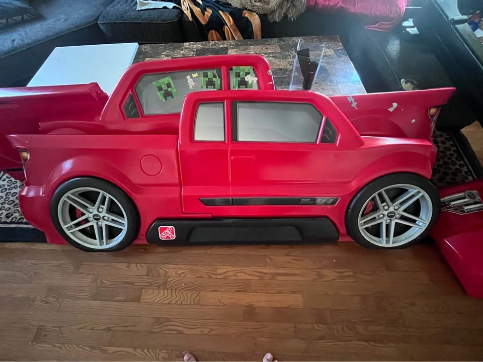 Step2 Turbocharged Twin Truck Bed – Red – Excellent Condition - photo 2