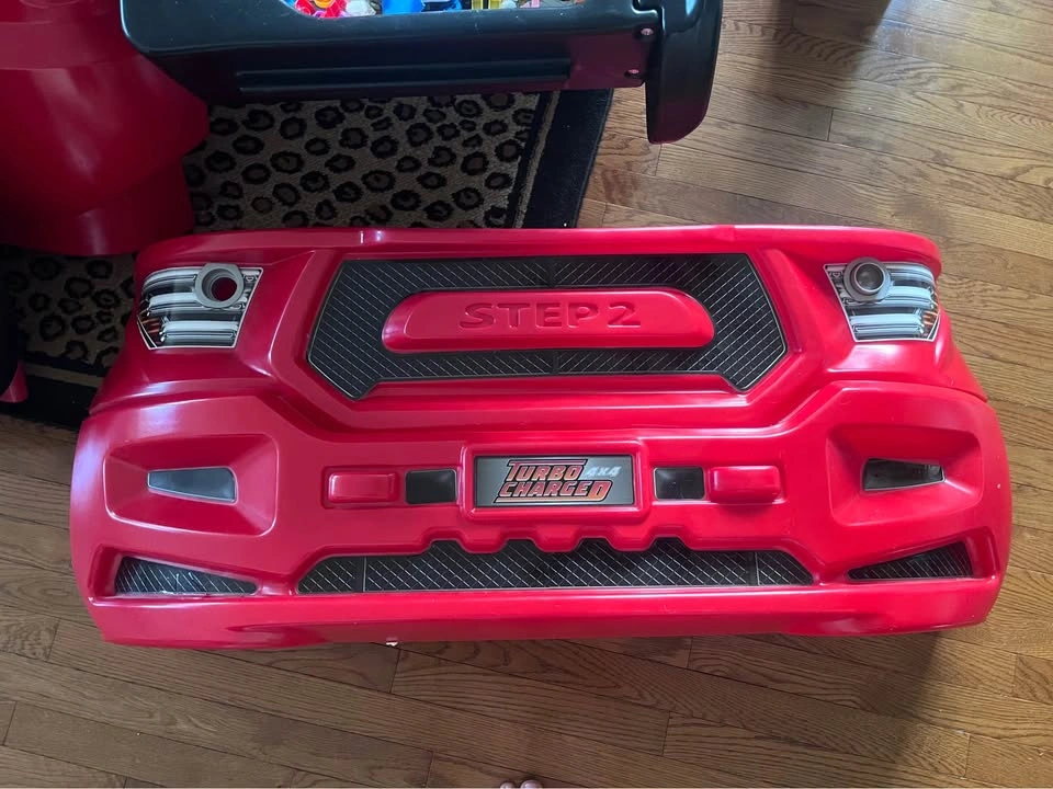 Step2 Turbocharged Twin Truck Bed – Red – Excellent Condition - photo 3