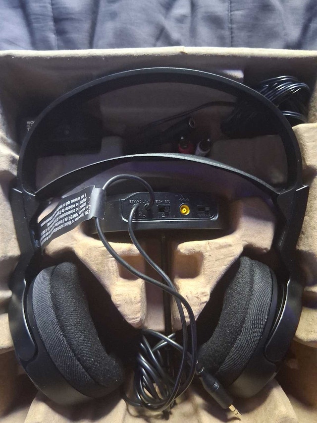 sony headphones - photo 2
