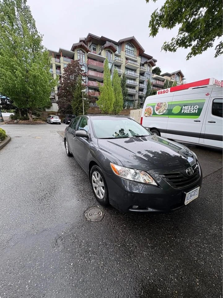 2009 Toyota Camry - photo 2