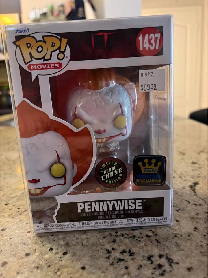 Funko Pop Movies Pennywise #1437 Glow Chase Specialty Series