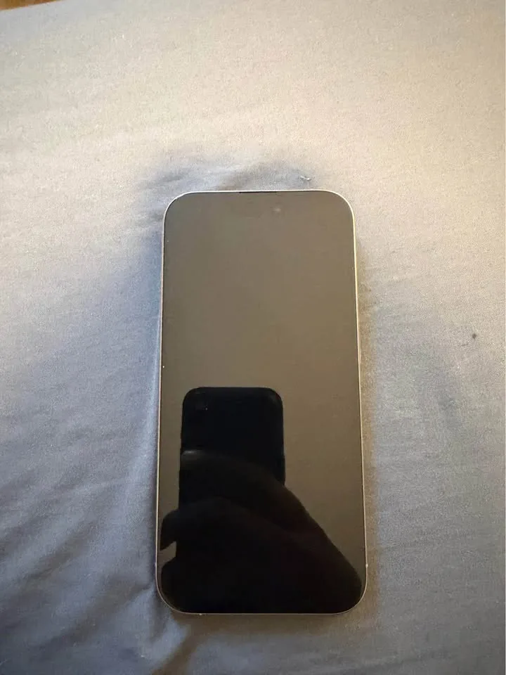 iPhone 15 Pro 128GB Titanium Unlocked image indicator(6)