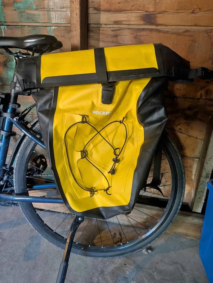 Waterproof rear rack pannier bag - 30L
