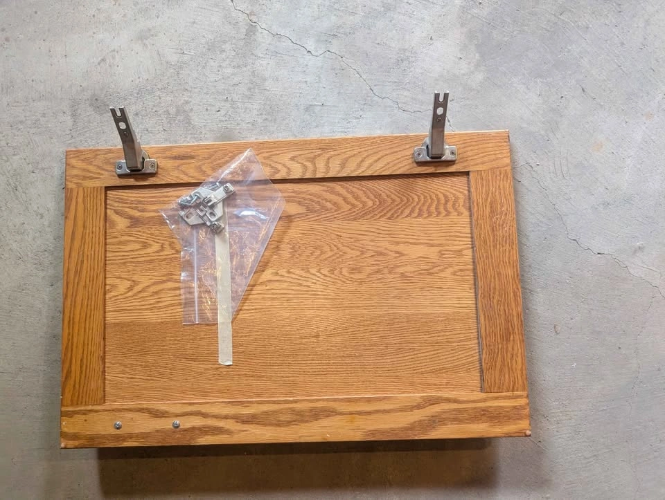 Oak Cabinet Door: 16" x 24" - photo 2
