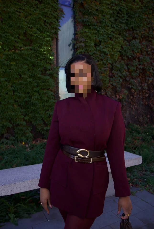 Burgundy Women’s Grad suit - photo 3