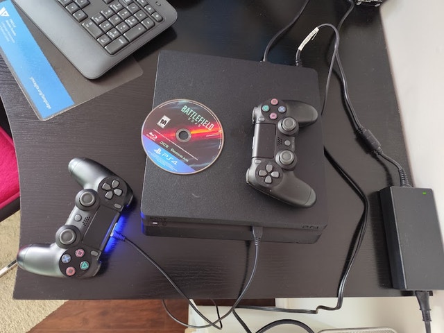 (Delivery) PS4 1TB w/games - photo 5