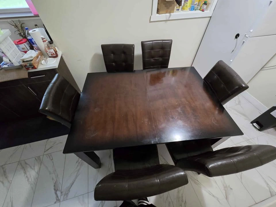 Dark Wood Dining Table with 6 Tufted Chairs - photo 3