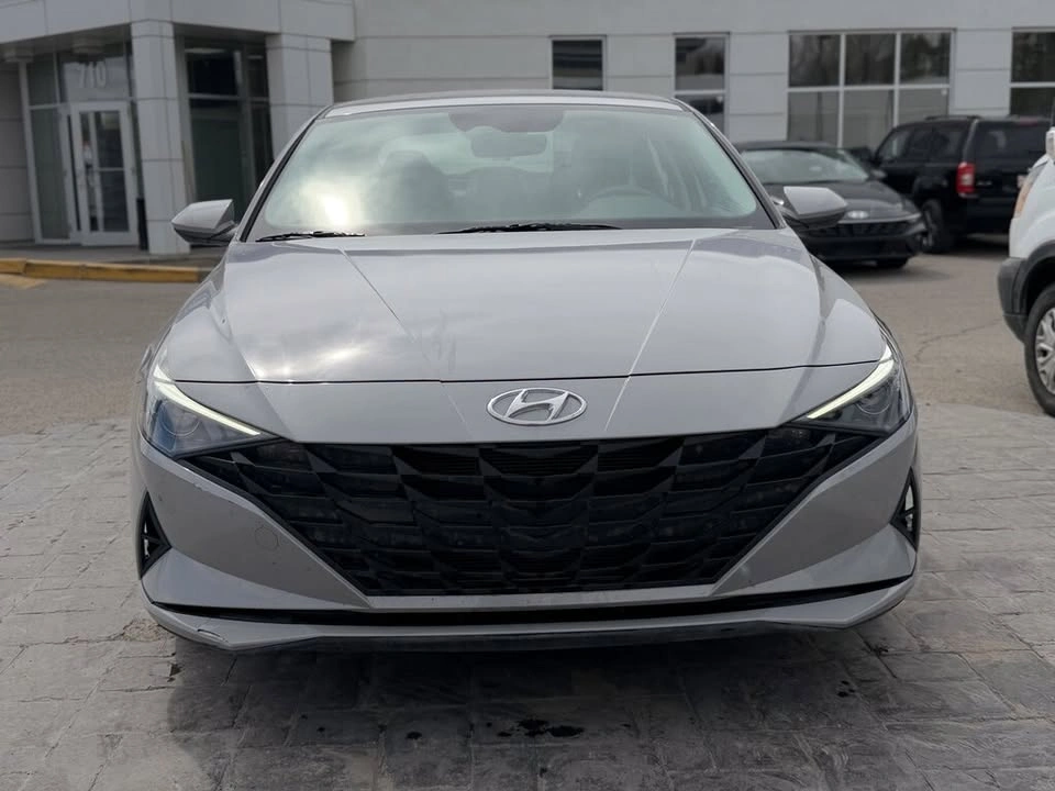 2023 Hyundai Elantra Preferred | No Accidents | Lane Assist | Ca - photo 3
