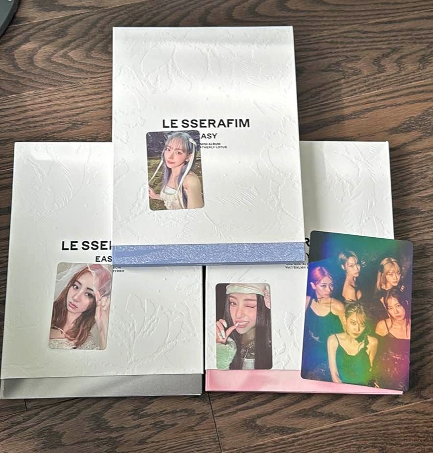 LE SSERAFIM ALBUMS W/ PHOTOCARDS