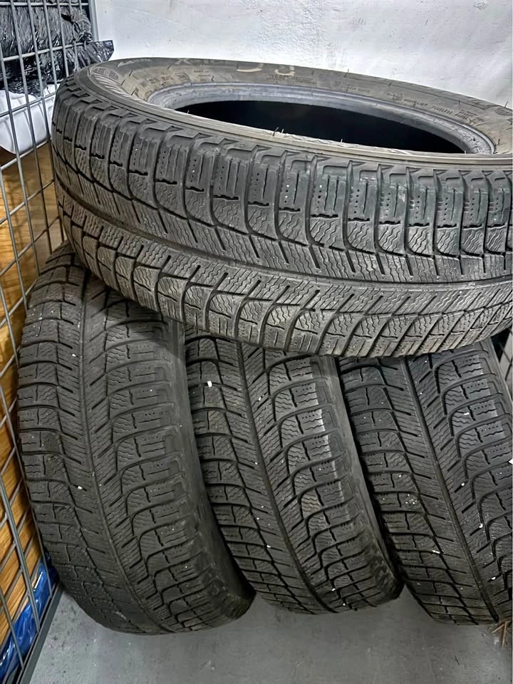 Michelin Winter Tires – Set of 4 – 195/65R15