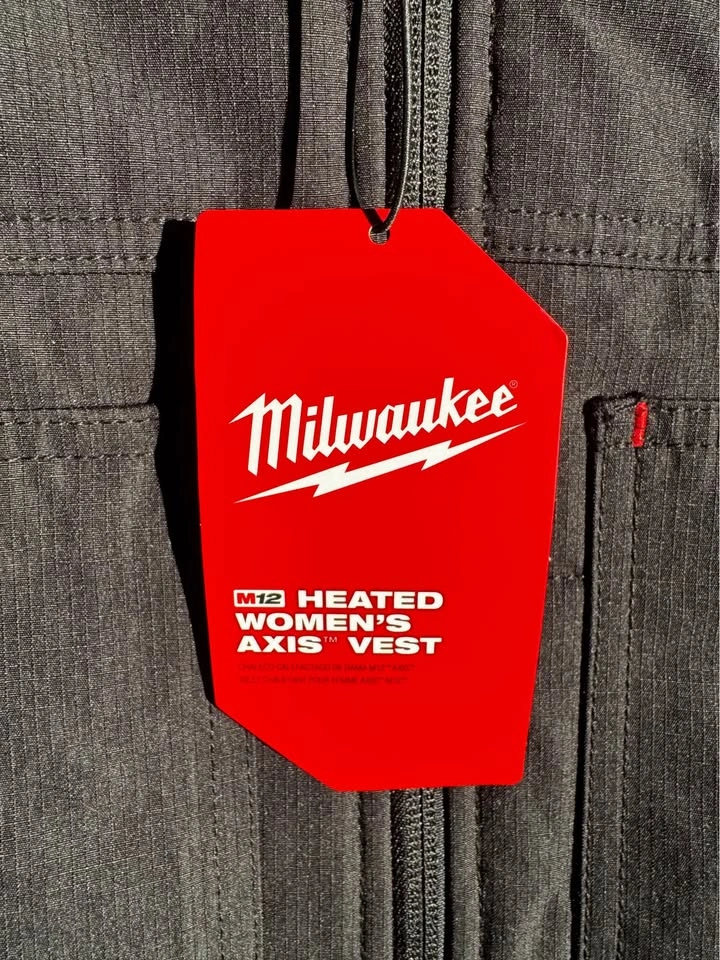 Milwaukee M12 Heated Vest (Women’s Small, No Battery) - photo 2