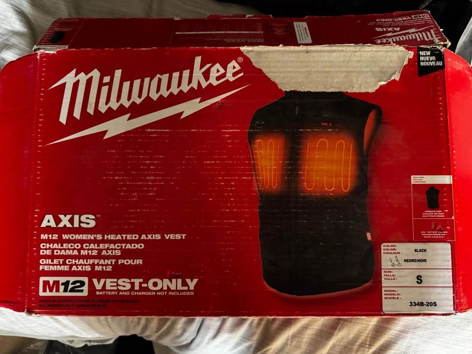 Milwaukee M12 Heated Vest (Women’s Small, No Battery) - photo 4