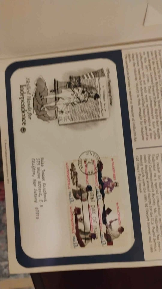 9 Vintage 1970s First Day Covers Full Stamp Albums - photo 5