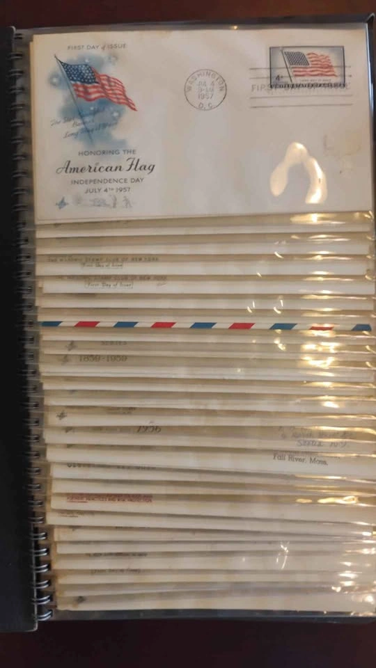 3 Full 1950s Stamp Albums First Day Covers - photo 2