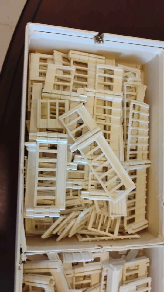 Vintage 1950s Elgo American Skyline Set #95 Plastic Building Kit - photo 4
