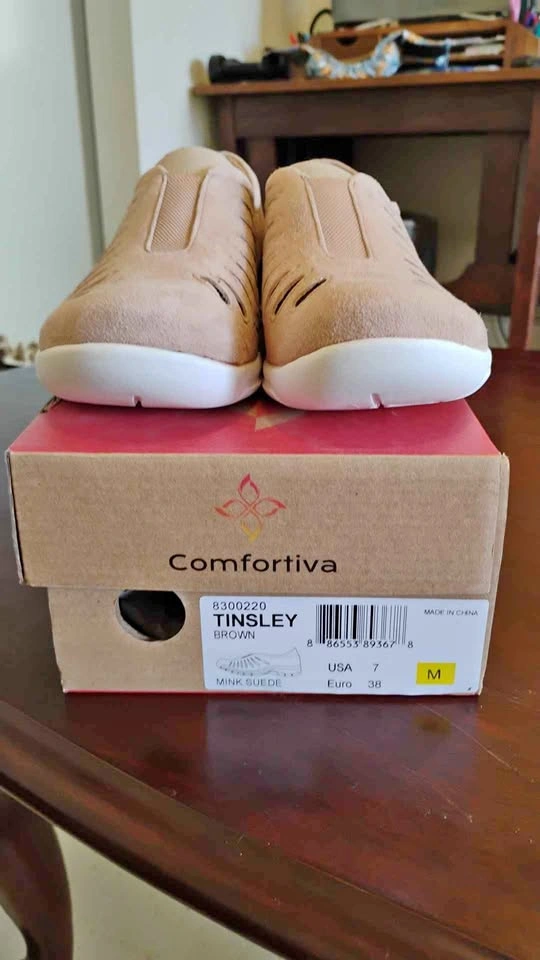 Comfortiva Tinsley Light Brown Mink Suede Ventilated Flats 7M