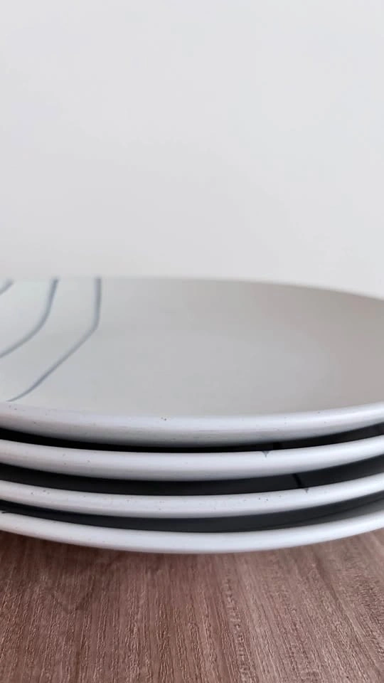 White Ceramic Dinnerware (Large plates, small plates, bowls) - photo 4