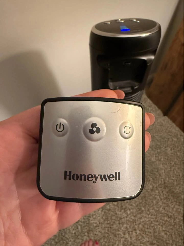 Honeywell Tower Fan with Remote - photo 4