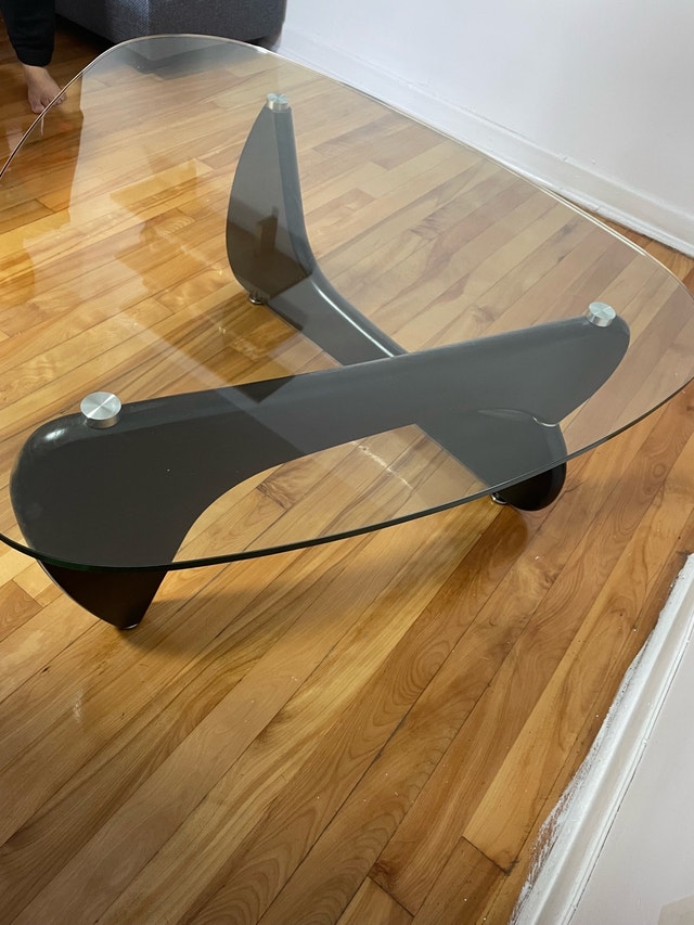 Urgent Sale! Modern Glass Top Coffee Table - photo 2
