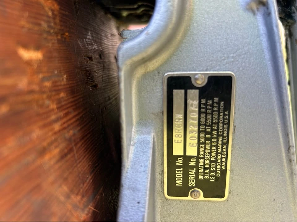 Evinrude 8 hp outboard motor - photo 2