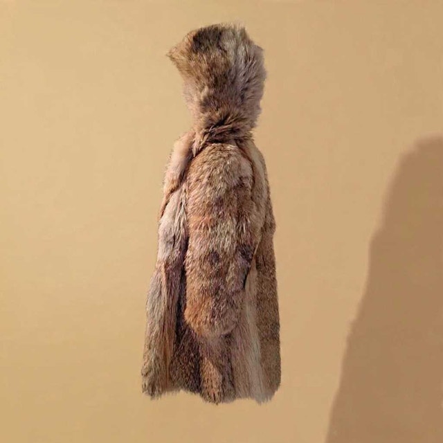Vintage "Another Leslie Wise" Genuine Fur Coat- Made in Canada - photo 3