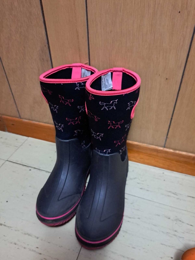 Joe Fresh Rain Snow Boots for Kids Size 4