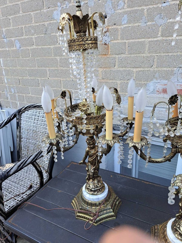 2 Elegant 1983 Antique Brass Figural Lamp – Heavy & Ornate - photo 3