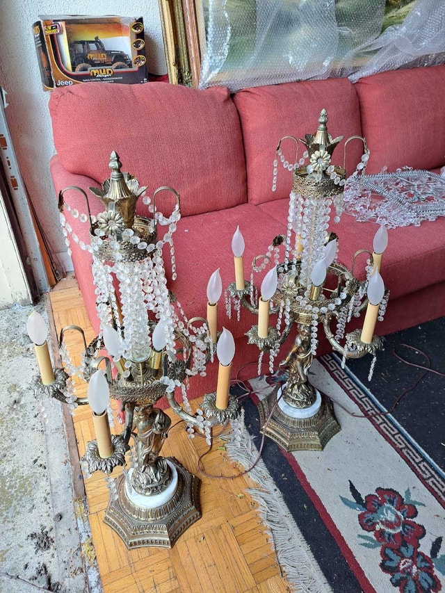 2 Elegant 1983 Antique Brass Figural Lamp – Heavy & Ornate - photo 4