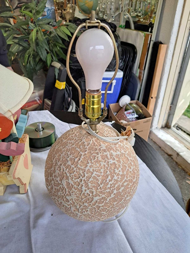 VINTAGE MID CENTURY MODERN SPHERE TABLE LAMP Crackle Glaze