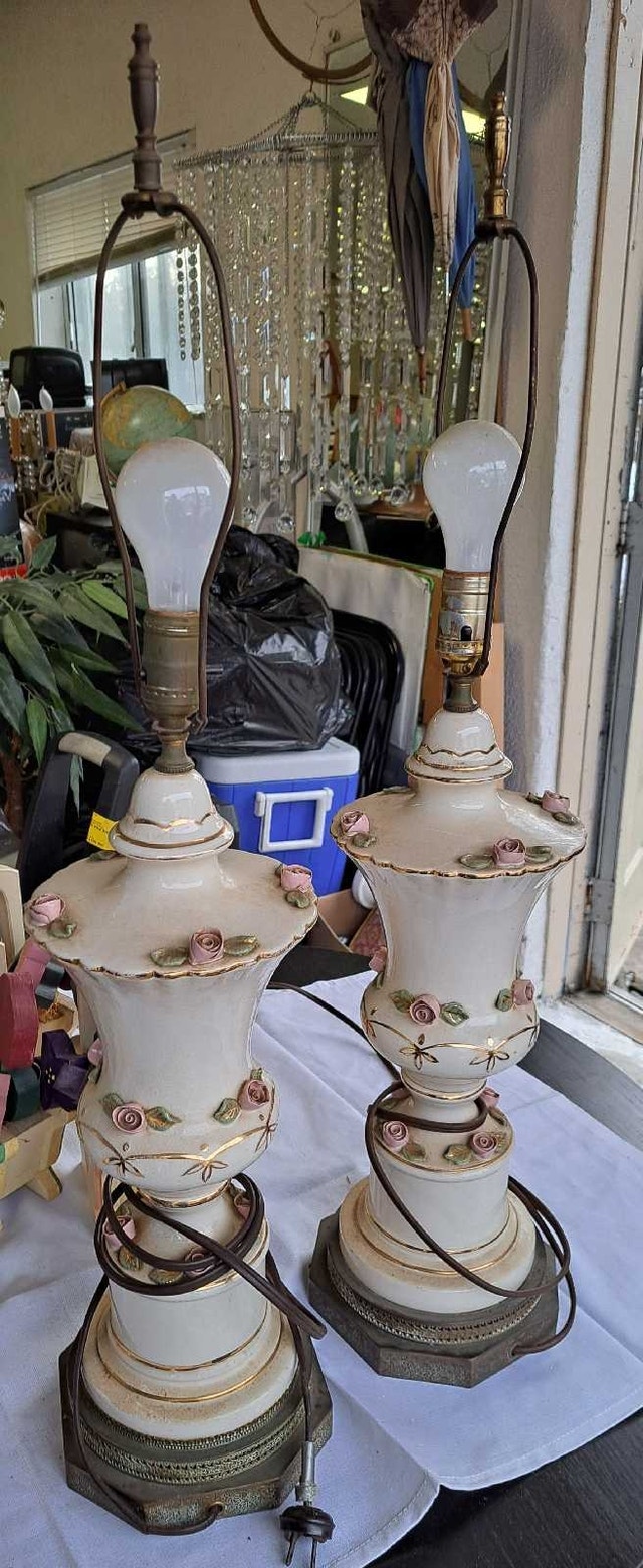 Vintage Porcelain Table Lamps Pair - Campodimonte
