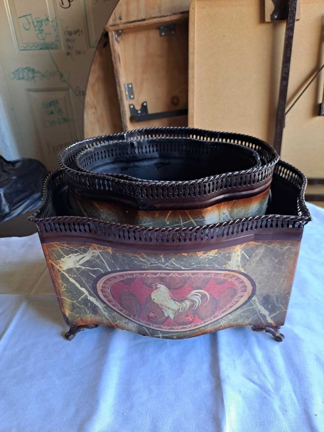 VINTAGE 3 Metal Rooster Planters