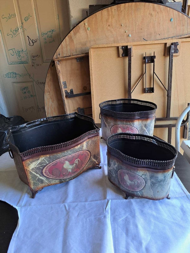VINTAGE 3 Metal Rooster Planters - photo 5